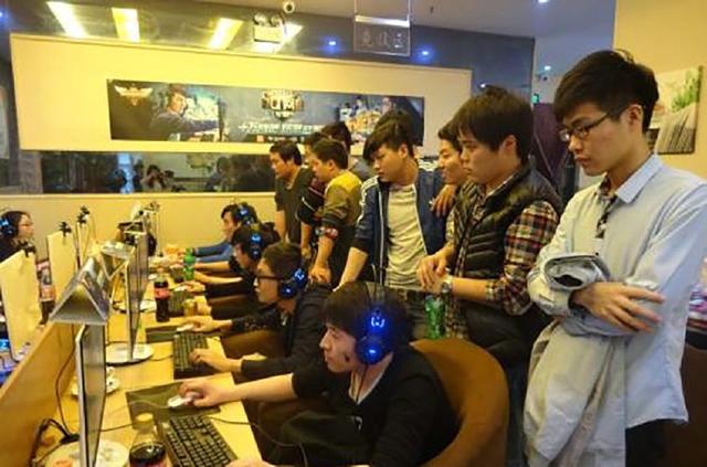 【前瞻】2025 LPL春季赛SN vs JDG，SN状态低迷JDG轻松拿下